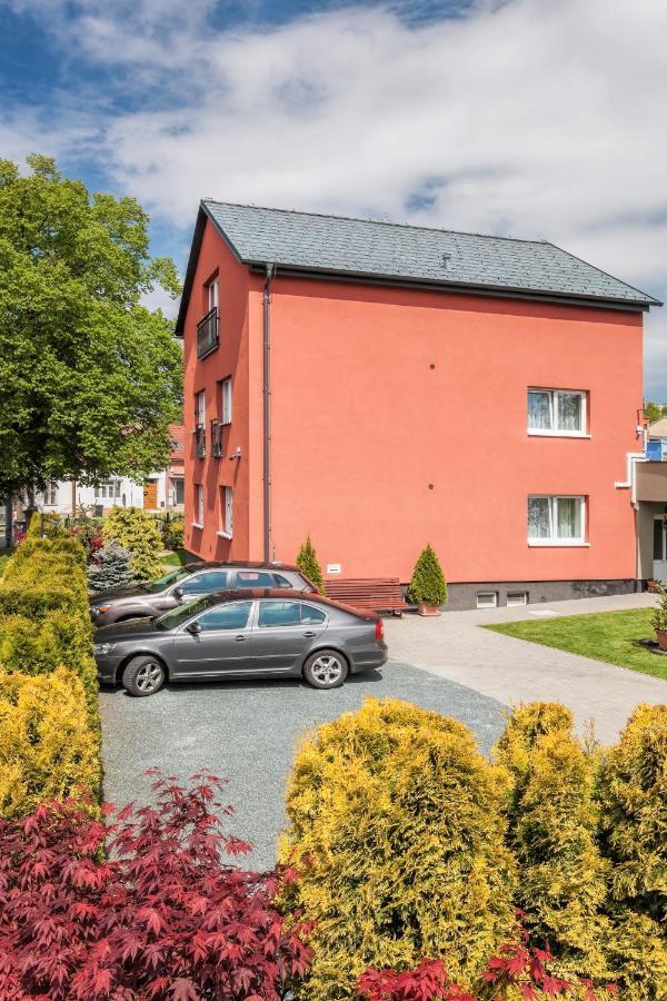 Elendris - Ubytovani U Kostela Brno Ngoại thất bức ảnh
