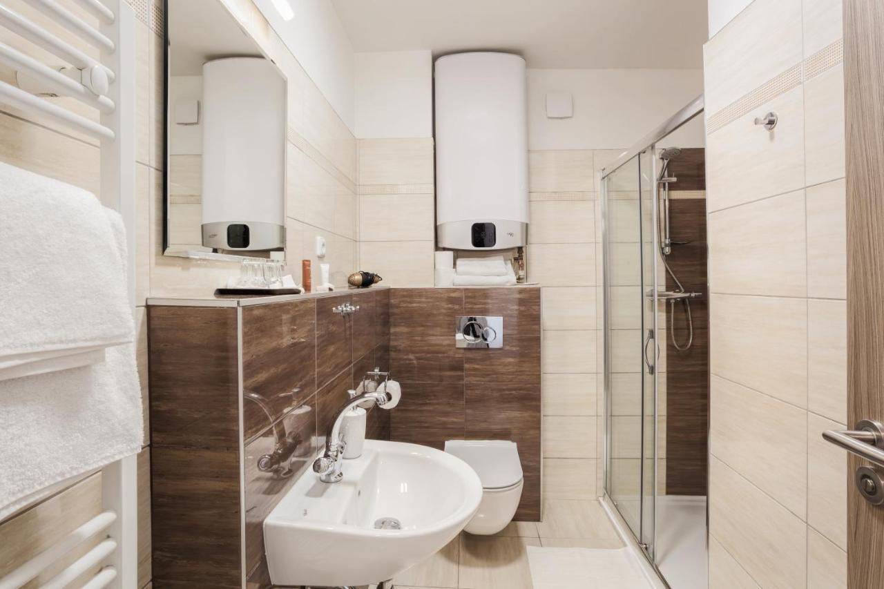 Elendris - Ubytovani U Kostela Brno Ngoại thất bức ảnh