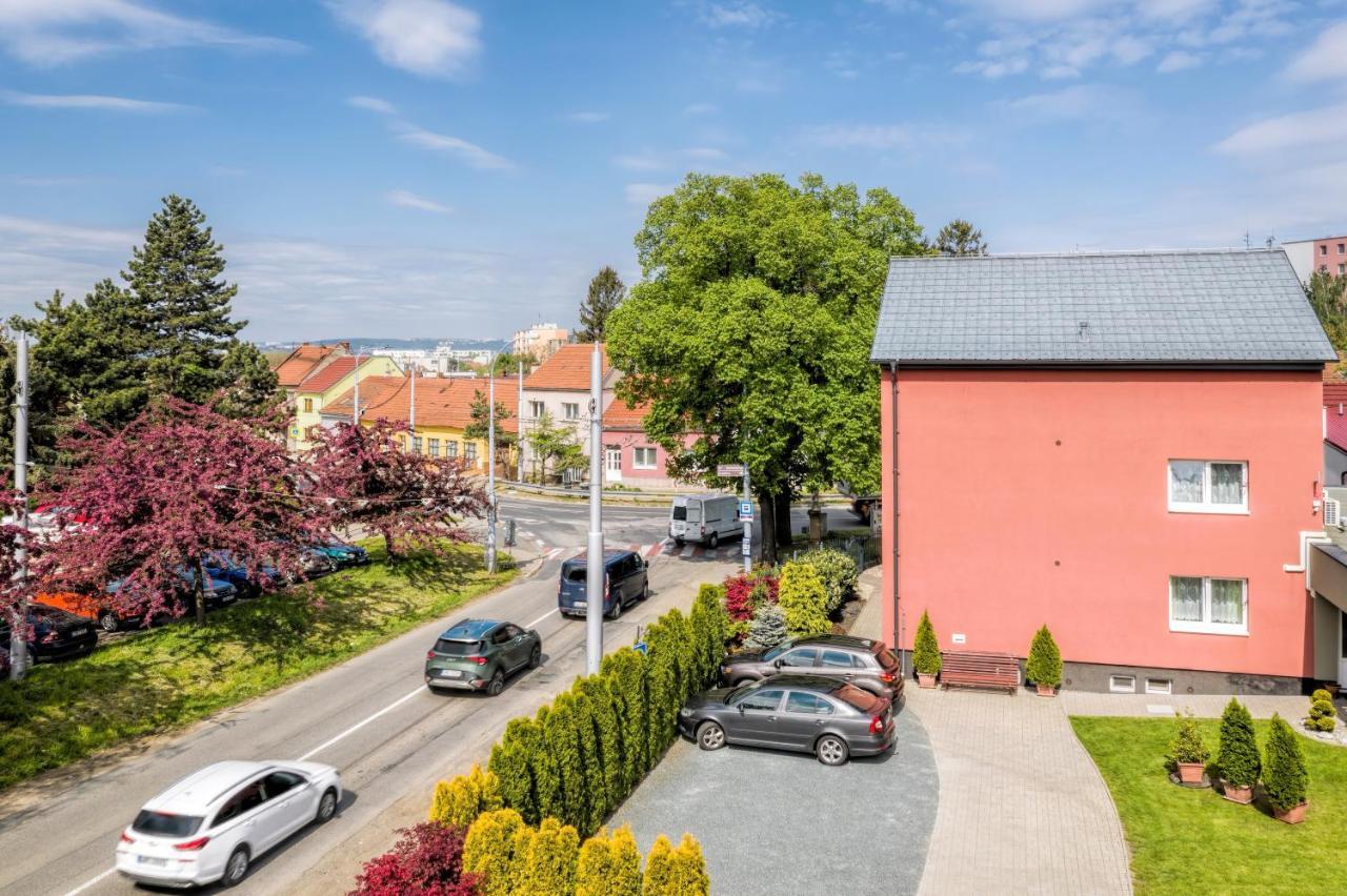 Elendris - Ubytovani U Kostela Brno Ngoại thất bức ảnh