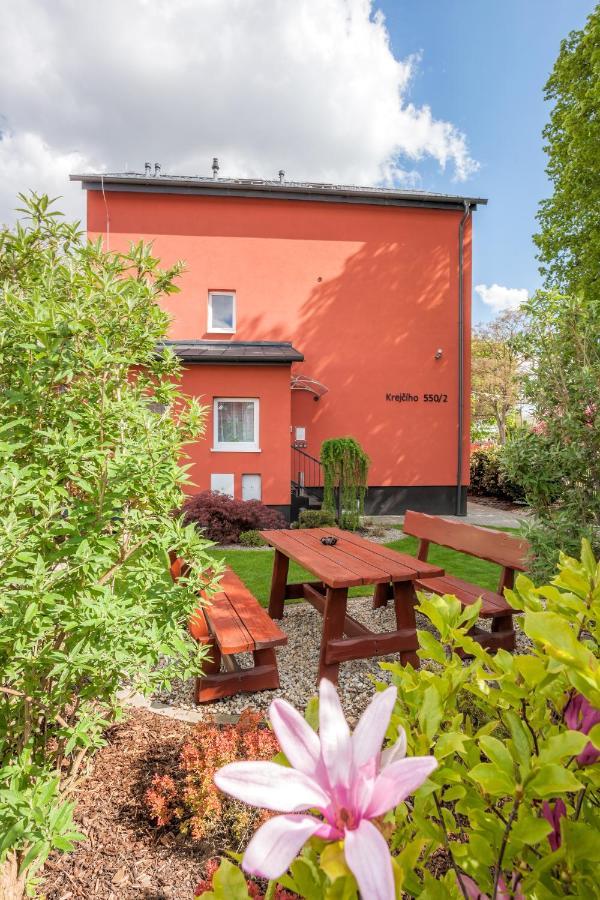 Elendris - Ubytovani U Kostela Brno Ngoại thất bức ảnh